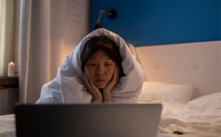恐怖夜剧情介绍（老电影恐怖夜好看吗）